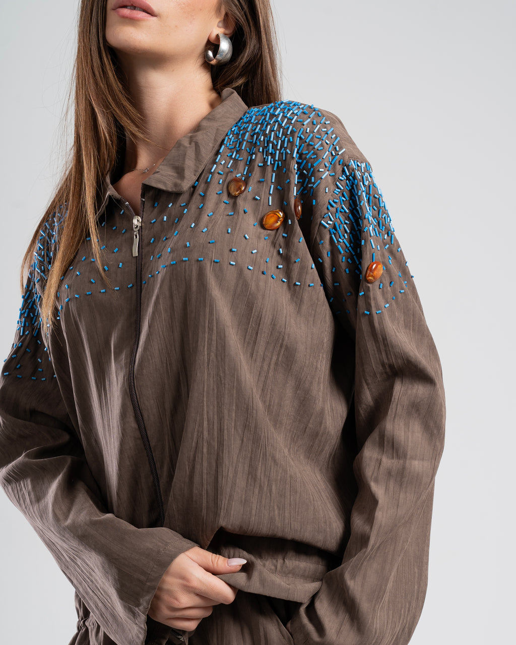 The Beaded Balloon Set in Brown